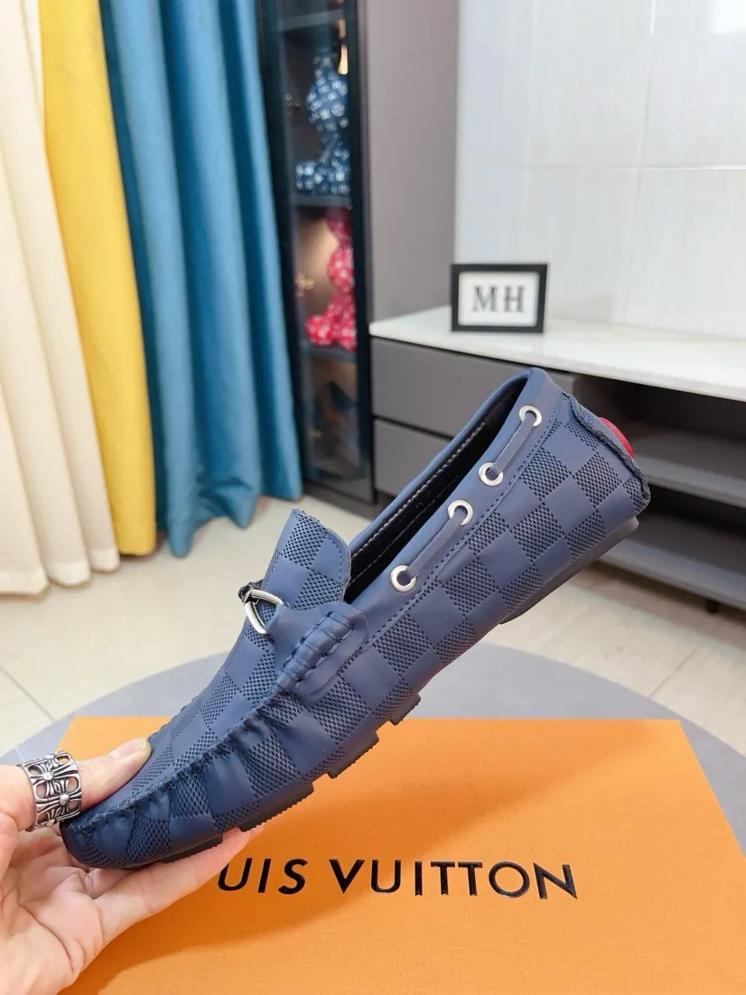 Men's men's shoes💰400🌹🌹[LV Louis Vuitton] New men's beanie shoes💝💝.. Top-grade imported cowhide embossed➕Comfortable leather lining. It is extremely skin-friendly and comfortable, feels very delicate, and the shape is very correct! Perfectly reflects the three-dimensional sense, code number: 38-44